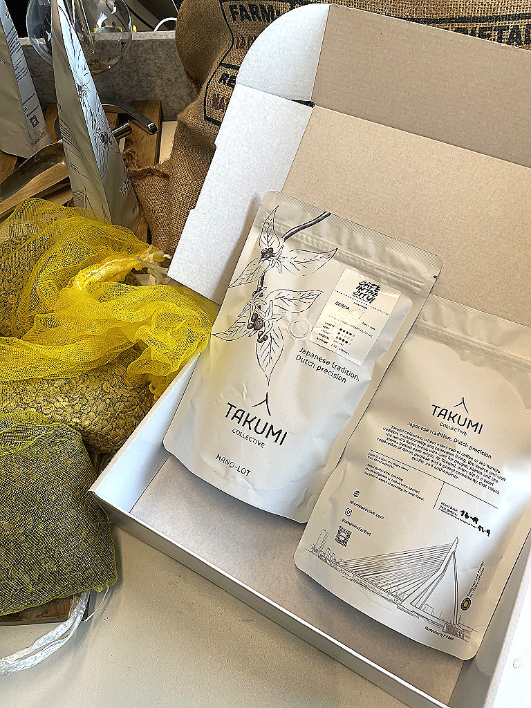 Takumi Collective - Package By M.V. Baks